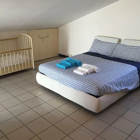 Attico Finemente Arredato A 150 Mt Dal Mare Apartment