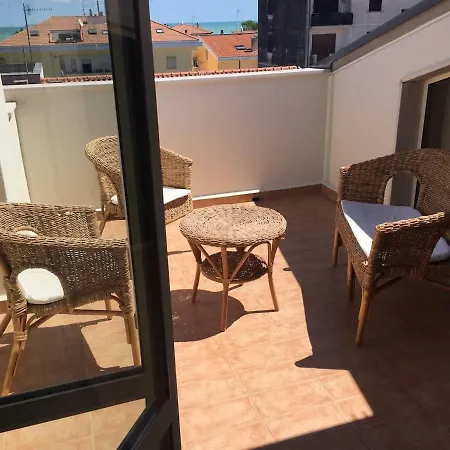 Attico Finemente Arredato A 150 Mt Dal Mare Giulianova